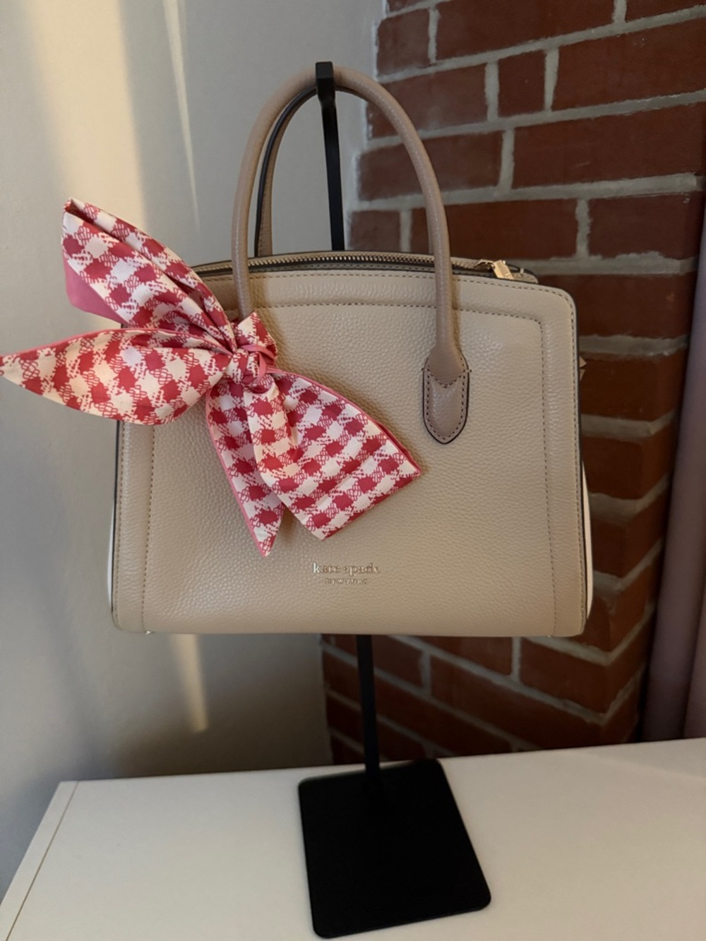 Kate Spade Beige Leather Satchel with Pink Gingham Bow - Picture 2 of 6